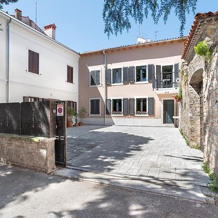 Capraria Appartments In Historic Center, With Private Parking Koper Eksteriør bilde